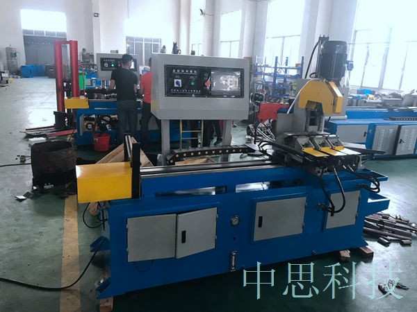 MC355全自動切管機一天能下多少段料。